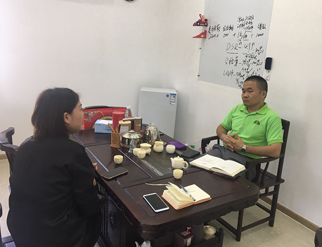 飞橙教育许茹冰老师深入走访企业亲授互联网运营秘诀